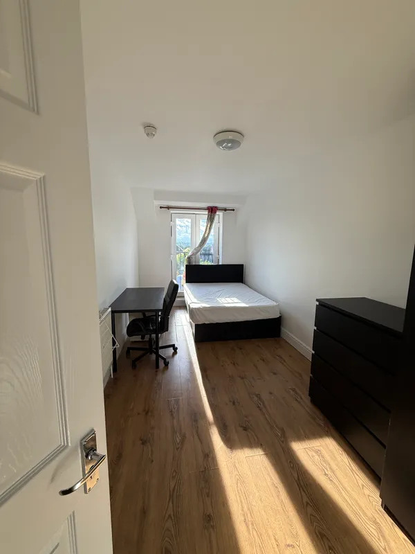 50 Clifford Street, 6 Bedroom student house NG7 3GU - Image 25